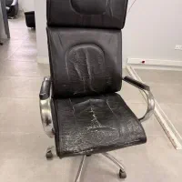 صندلی اداری سالم