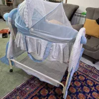 گهواره کنار تخت مادر|اسباب و اثاث بچه|فشم, |دیوار