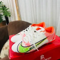 کتونی استوک مناسب چمن