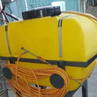 تریلی دو چرخ  ۶۵ و سم پاش موتور ایتالیای۴۰|ماشین‌آلات صنعتی|بلوک, |دیوار