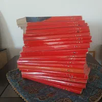 تعدادی مجله مهرنامه به فروش میرسد