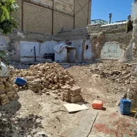 خانه یا زمین تخریب شده کلنگی