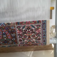قالی نیمه کاره نائینی با دار قالی وتمامی تجهیزات