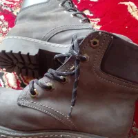 کفش|کیف، کفش، کمربند|اهر, |دیوار