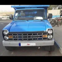 ماشین نیسان آبی