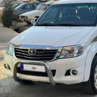 تویوتا هایلوکس 2012