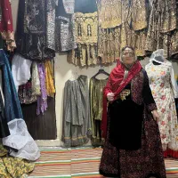 لباس محلی|لباس|مسجد سلیمان, |دیوار