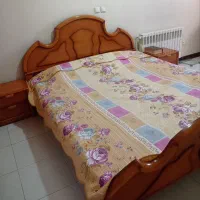 تخت دو نفره چوبی