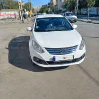 جک j4 دنده اتومات سفید