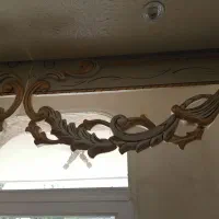 کتبه کاملا سالم سفید وطلایی