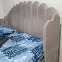 فروش تخت خواب دونفره(۱۶۰*۲۰۰)  با یک میز ارایش|تخت و سرویس خواب|تهران, شهران شمالی|دیوار