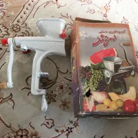 آبمیوه گیری دستی