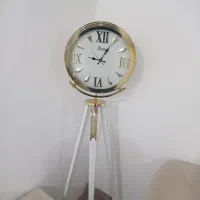 ساعت ایستاده زیبا