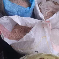 فضله کبوتر، کود باغچه|گل و گیاه طبیعی|رشت, حومه رشت|دیوار