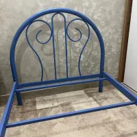 تخت تک نفره فلزی فرفروژه با رنگ مقاوم کوره ای|تخت و سرویس خواب|محمدشهر, محمدشهر|دیوار