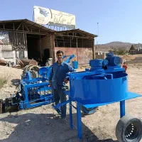 شاگرد جوشکار ساخت دستگاه بلوک و همزن ملات