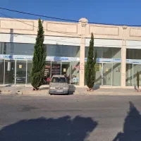 رهن و اجاره مغازه نوساز روبری هتل دانش