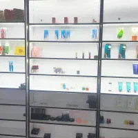 لوازم ارایشی و لباس به قیمت فاکتور