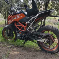 KTM DOuk 250 پرشتاب