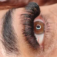 آموزش اکستنشن مژه همراه با مدرک فنی حرفه ای