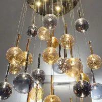 لوستر اعیانی با قابلیت تنظیم ارتفاع تا ۴ متر