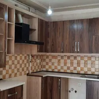 ۸۵ متری دو خوابه شیک بالای ویلایی بدون پارکینگ