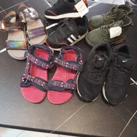 صندل طلای سایز۲۹ صندل صورتی سایز۳۱|کفش و لباس بچه|تهران, قلهک|دیوار