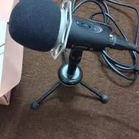 میکروفون ینمای رومیزی در حد نو