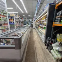 شهرک غرب ۲۸۰ متر مغازه بر خیابان