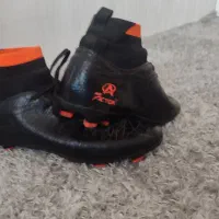 کفش فوتبال جورابی