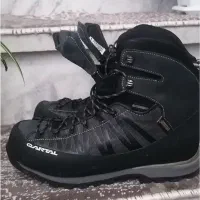 کفش و پوتین کوهنوردی