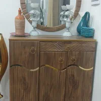 میزتی وی وجاکفشی با اینه