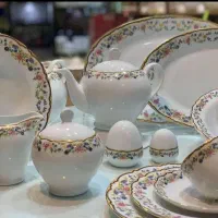 سرویس چینی زرین۲۴نفره طرح گلستان آکبند