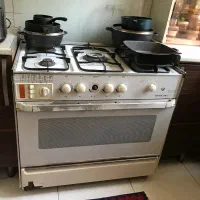 میز ناهار خوری،گاز سینجر و دکوری