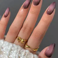 آموزش کاشت ناخن فقط ۶ نفر اول با تخفیف ویژه