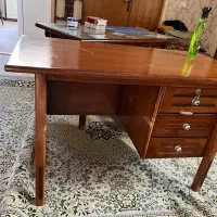 میز تحریر چوب گردو