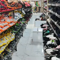 نیازمند فروشنده خانم در فروشگاه کفش آرجی|استخدام بازاریابی و فروش|کرج, کوی امامیه|دیوار