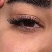 جشنواره کاشت و اکستنشن و آموزش مژه