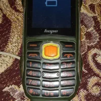 گوشی و تلویزیون سیاه سفید قدیمی