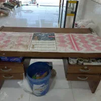 میز چهار کشو