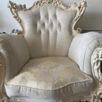 مبلمان سلطنتی ۹ نفره بامیزناهارخوری دست دو سالم