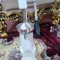 آبمیوه گیر دستی بزرگ