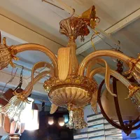 لوستر کریستالی و طرح چوب