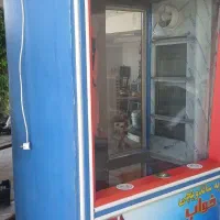 یخچال ایستاده .ویترینی