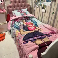 تخت و میز تحریر