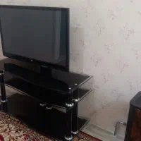 تلویزیون 42 اینچ اصل الجی با میز اصل|تلویزیون و پروژکتور|ارومیه, |دیوار