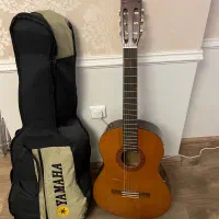 گیتار یاماها c40