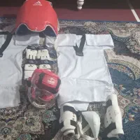 لوازم تکواندو در حد نو بدون پارگی سالم سالم