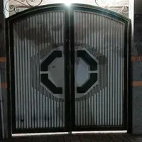 درب حیاط ماشین رو