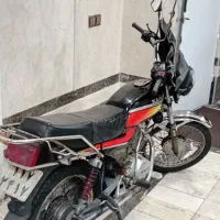 موتور سی جی ال ۱۵۰ فنی سالم میباشد بیمه ۱سال دارد